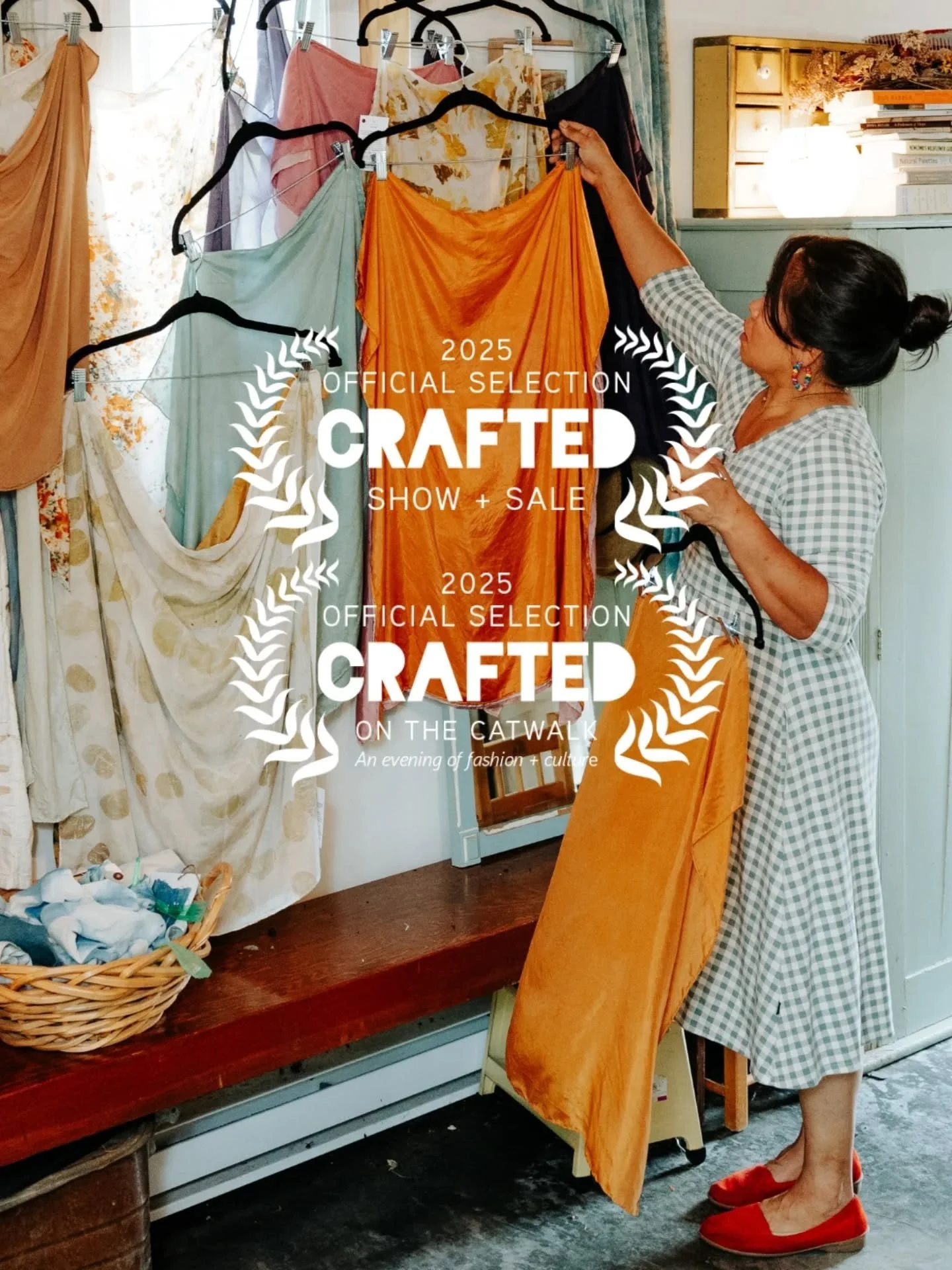 🏷️The countdown to my first holiday market is on! @craftedshowandsale is back at the @wag_ca on November 7-9 with a fashion show on Wednesday, Nov 5th!

✨ I'll have my pieces showcased on the catwalk on Nov 5 and then I'm set up in the gallery for t