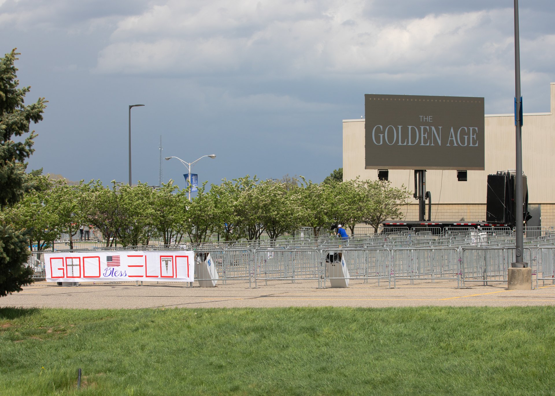 Trump_100 Days_Rally_Warren_ (2).jpg