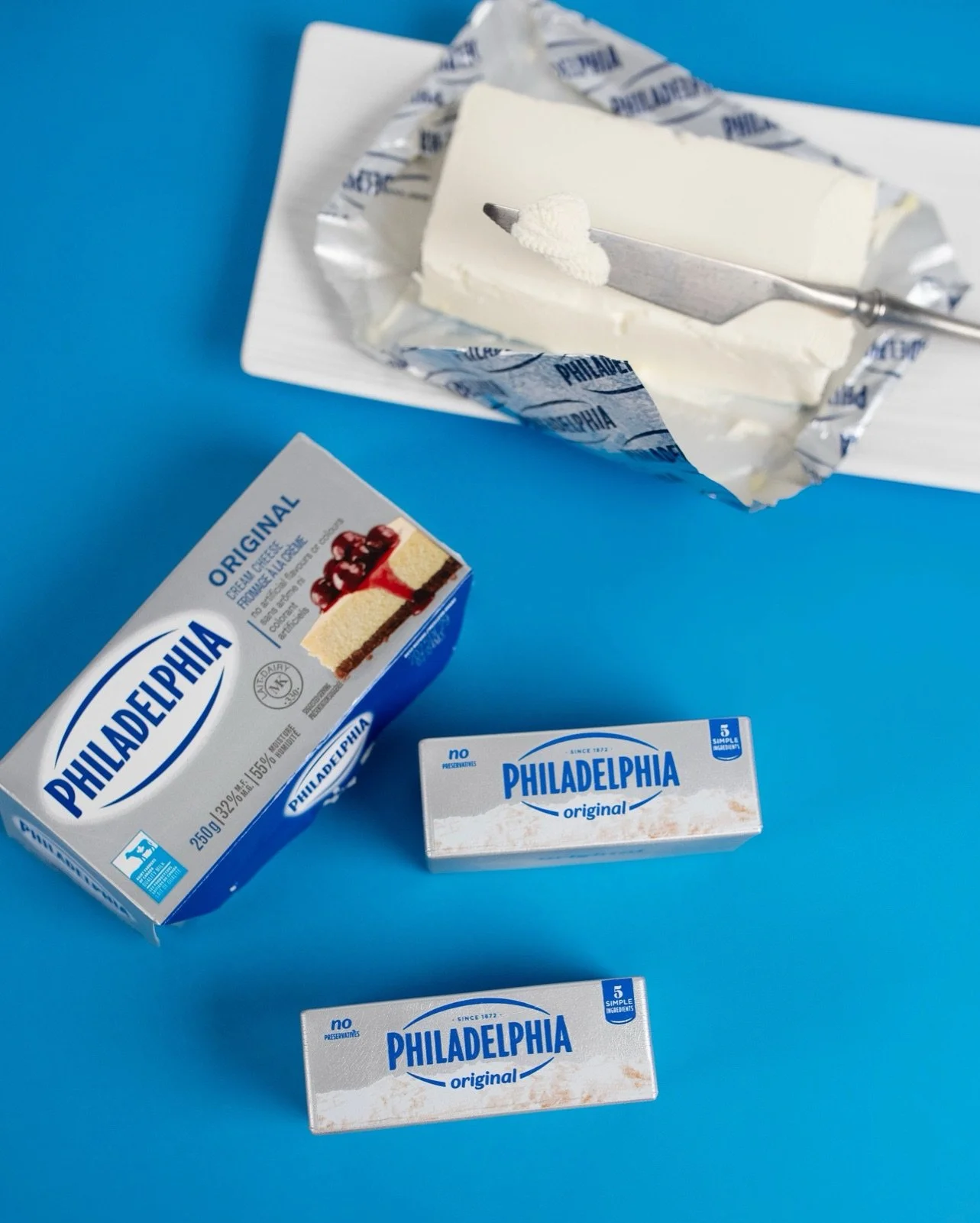 Workdays, but make them softer 😌

For tight deadlines, long calls, and everything in between Kraft Heinz stress balls are an excellent source to get all that calm.

Sometimes brand value is just helping people breathe.

#worklife #stressball #brandc