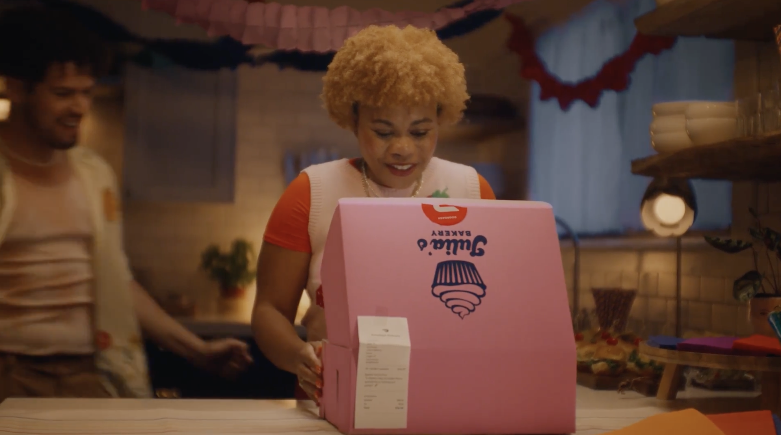 DoorDash "Coming Out Cupcakes" Commercial