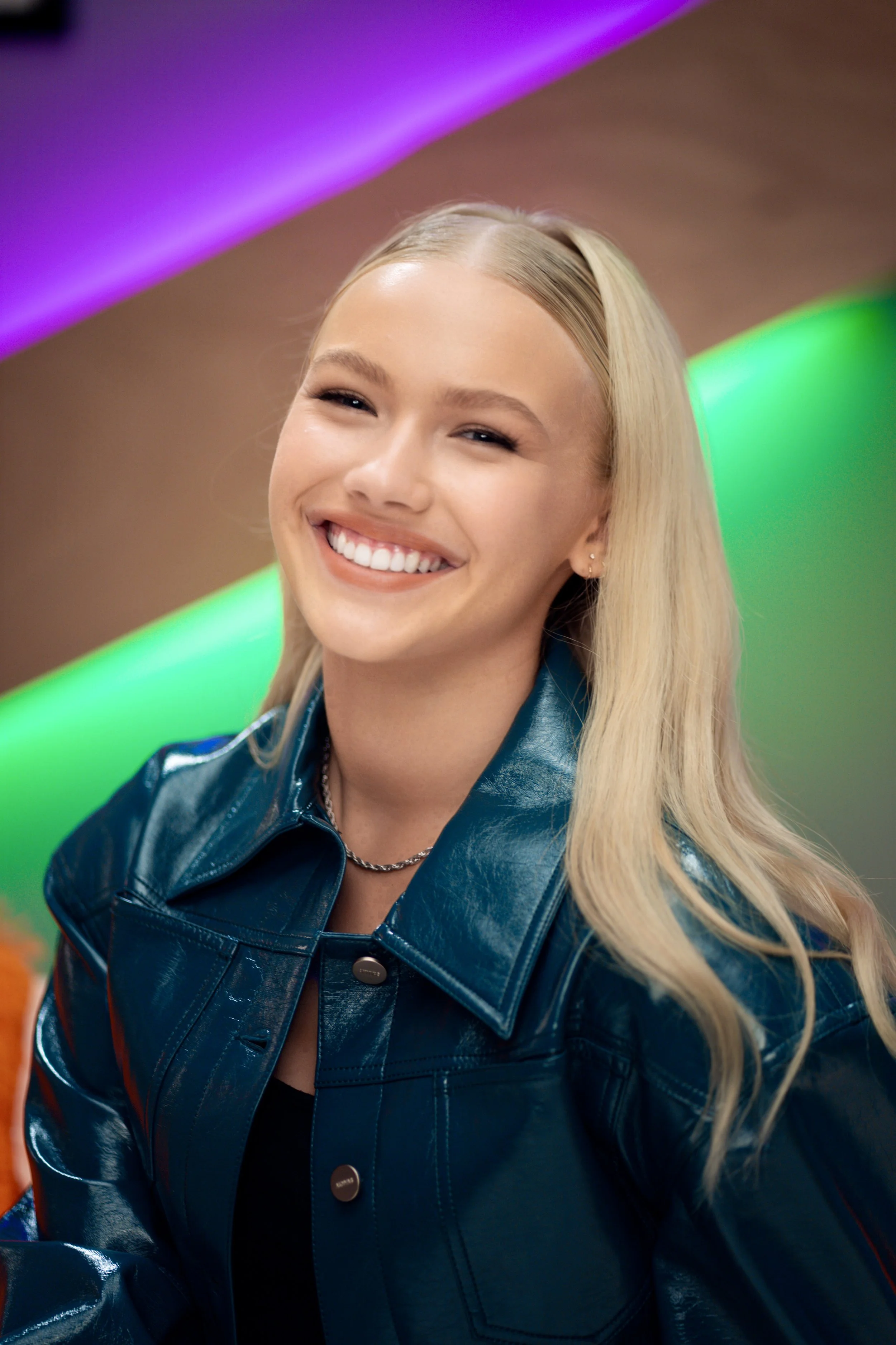 more Freya Portraits-5.jpg