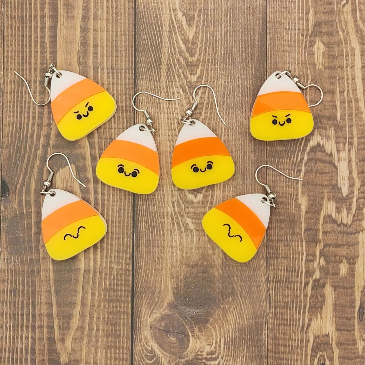 Candy candy candy. #halloween #halloweendecor #candycorn #earrings #glowforge #lasercut #halloween🎃 #corn #halloweendecor #halloweeneveryday