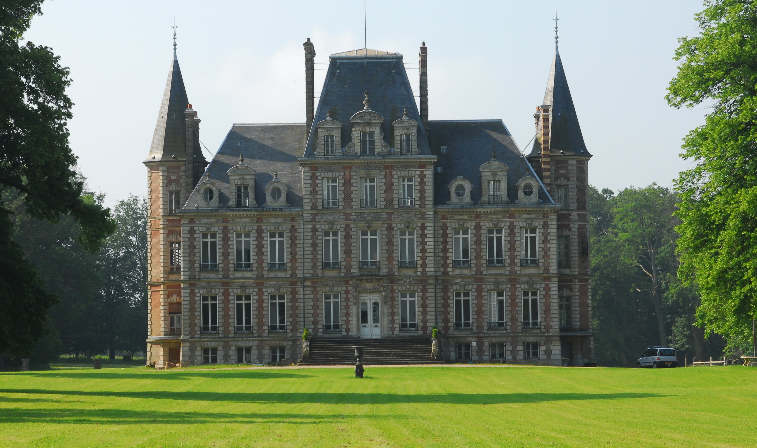 Chateau De Bosgouet