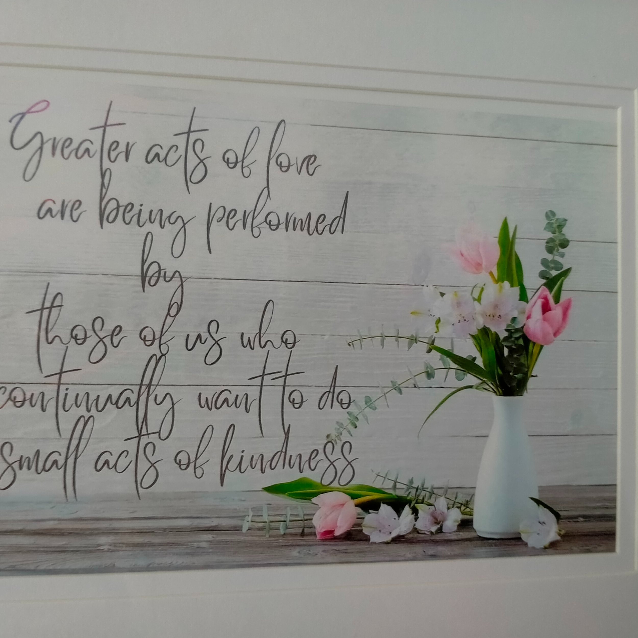 Bible Verse Wall Art - Greater Acts of Love Print comes in a beautiful Oak Frame measuring 20 x 25 cm (8x10in).