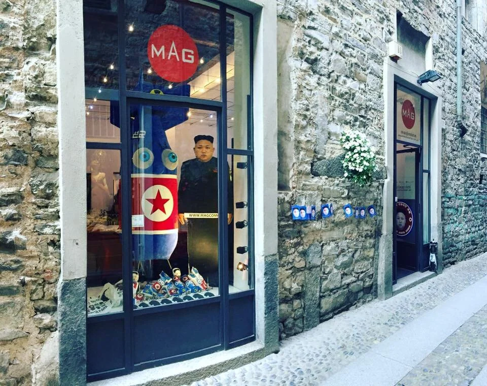 1 The lader is Present  - Como.jpg