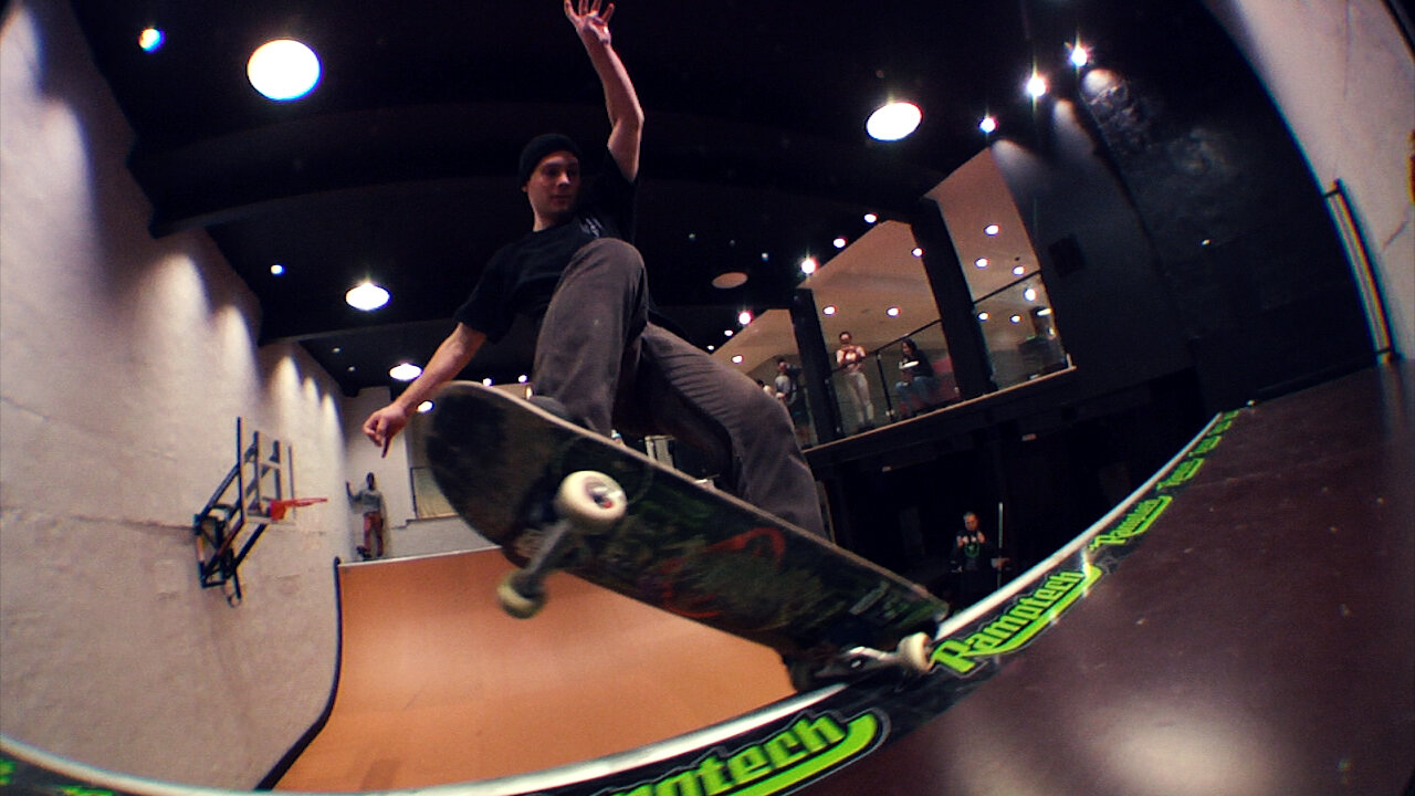 Ben_Hatchell_FS_Nosegrind_Revert_IG0.jpg