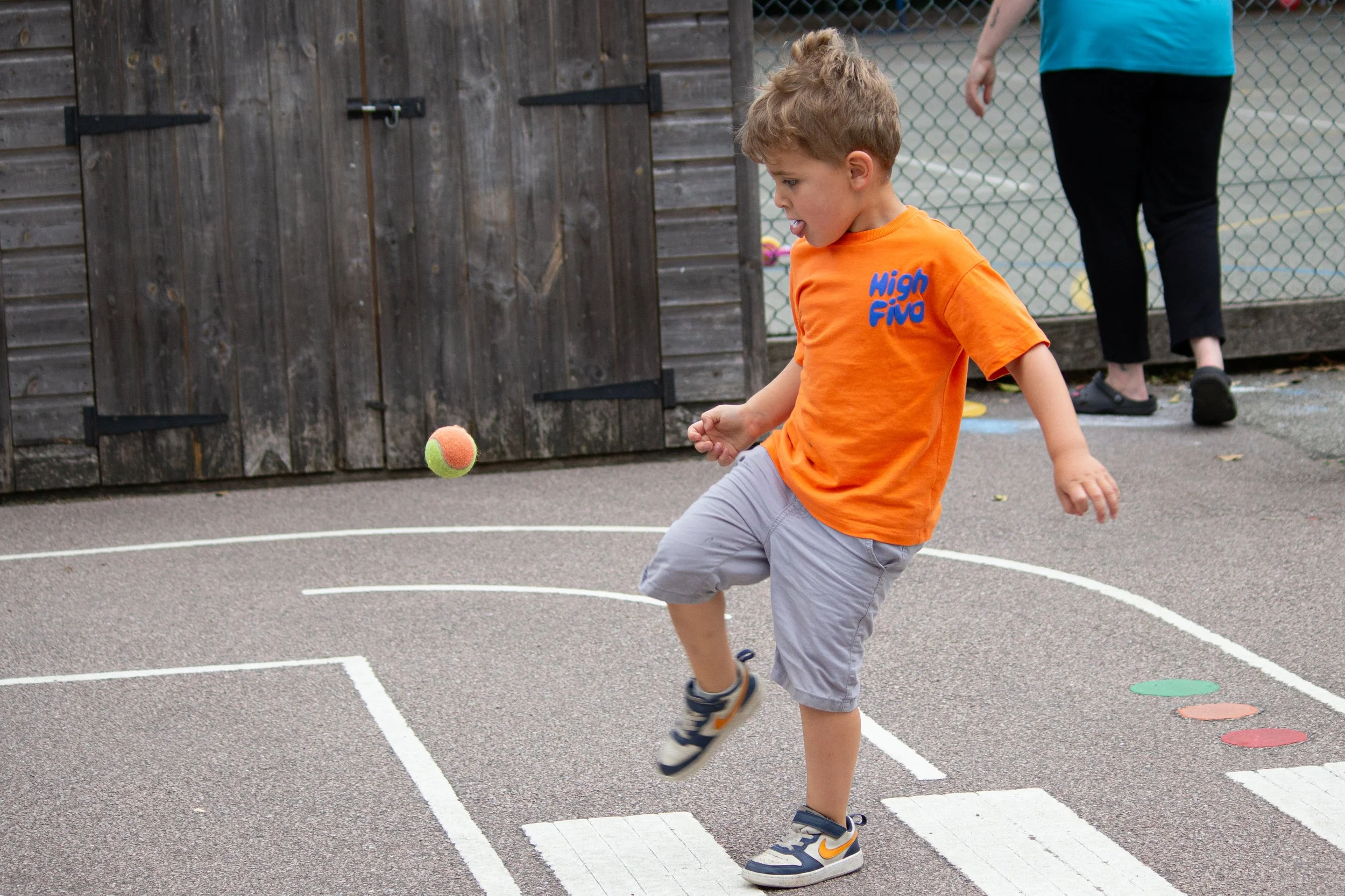 Holiday Club-02.jpg