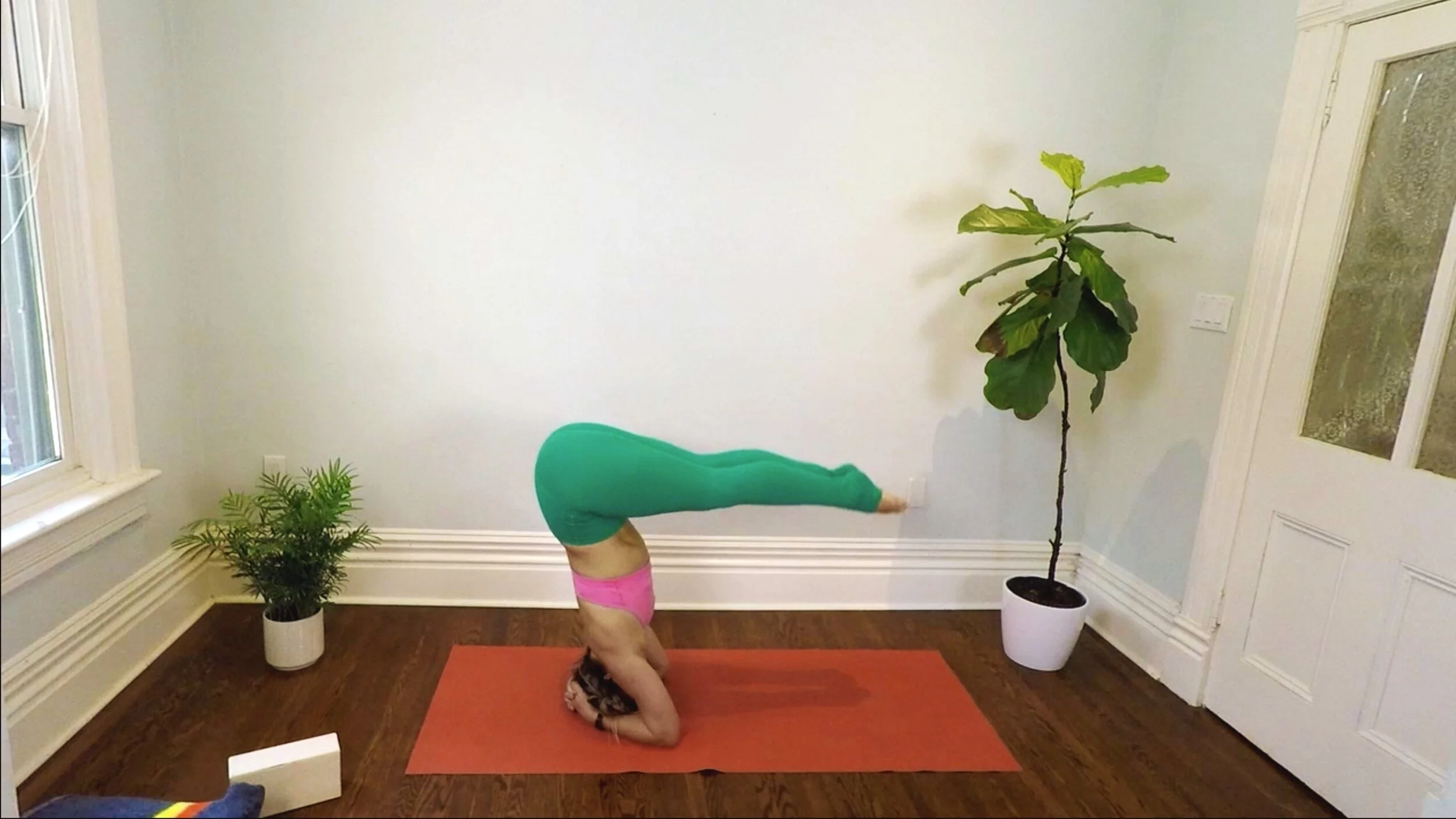 Vira Vinyasa: Happy Flow