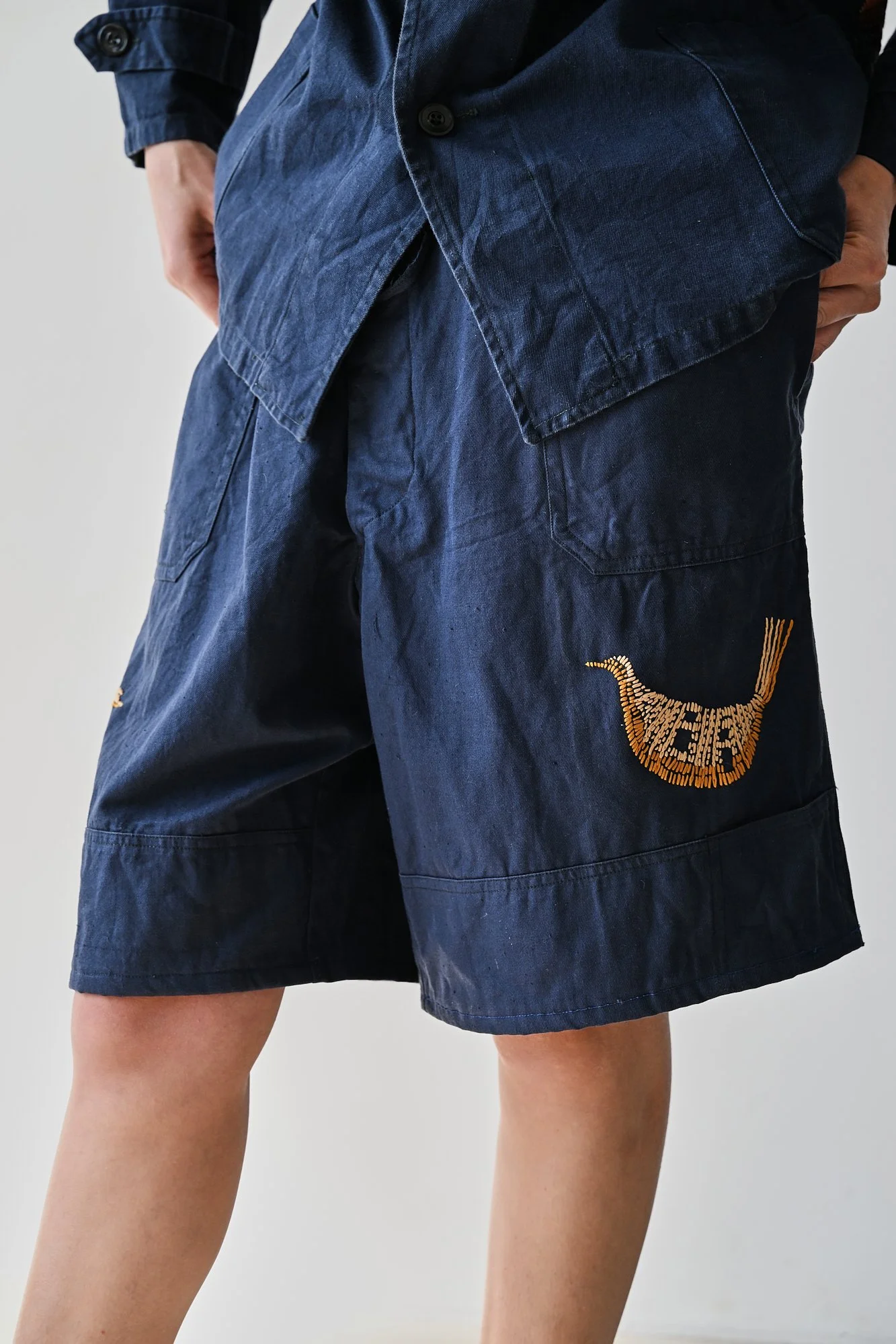 The Bird Shorts Blue- Black O/S