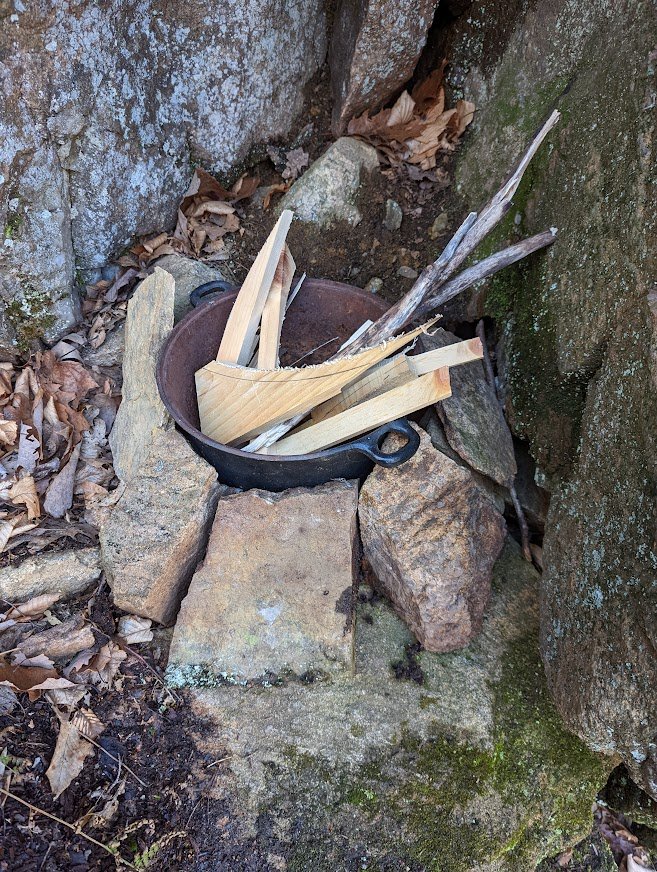 Strange prop? Set piece? Fire in the hole?