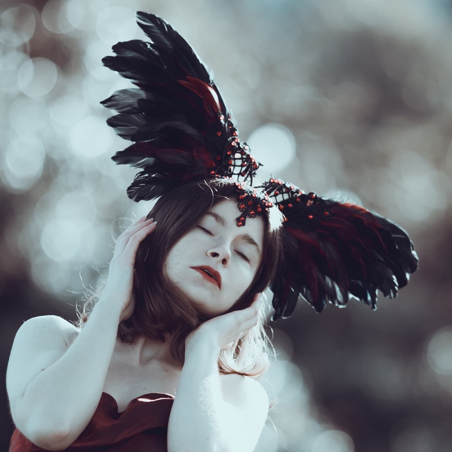 &quot;The Phoenix &quot;

Merci @just_in_62 pour ce moment ❤️
Coiffe : @mywitchery ❤️

#fineart #photography #sigmaart #sigma135mmart #womanphotographer #infinitecolorpanel #nymphotographique #sigmaphotofr #photographeaufeminin #photographeauf&eacute