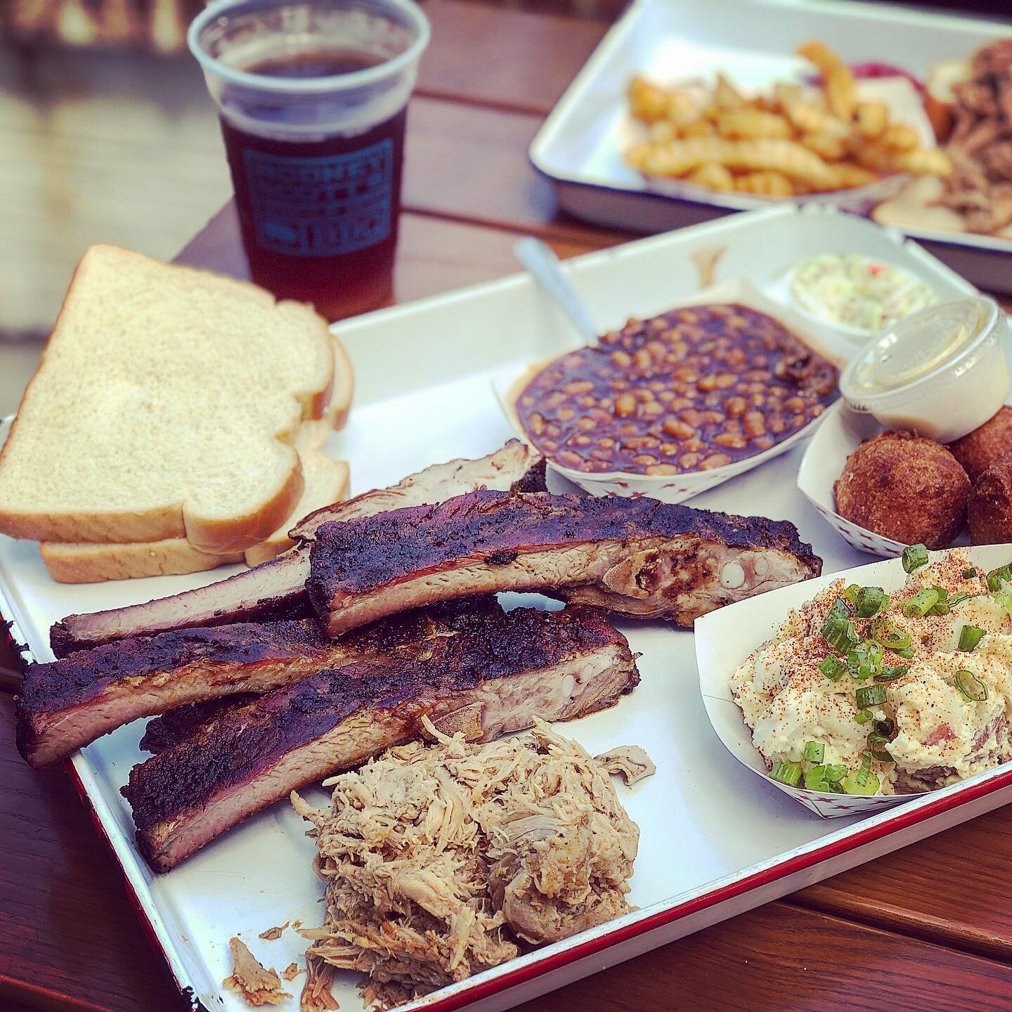 The Charleston #bbq scene gets a 💯 from me @lewisbarbecue and @rodneyscottsbbq keep it up and can&rsquo;t wait to come back sans 😷