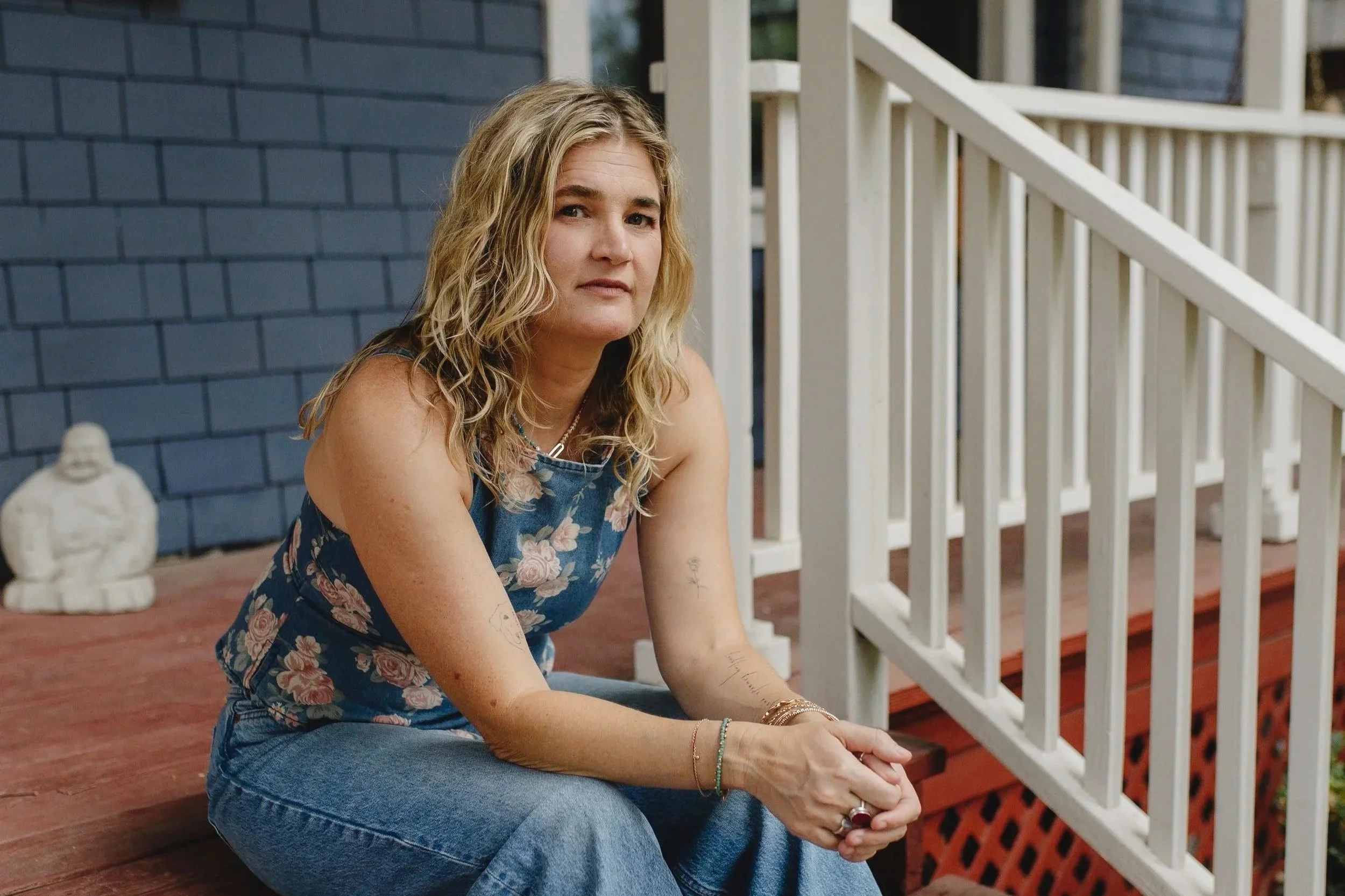 Abbey Daw comes with over two decades of experience. An expert in mindset & somatics. Unlock self-belief with Abbey Daw, transformational teacher, speaker, and celebrity coach. Explore coaching, somatic practices, and The Abbey Daw Method™.