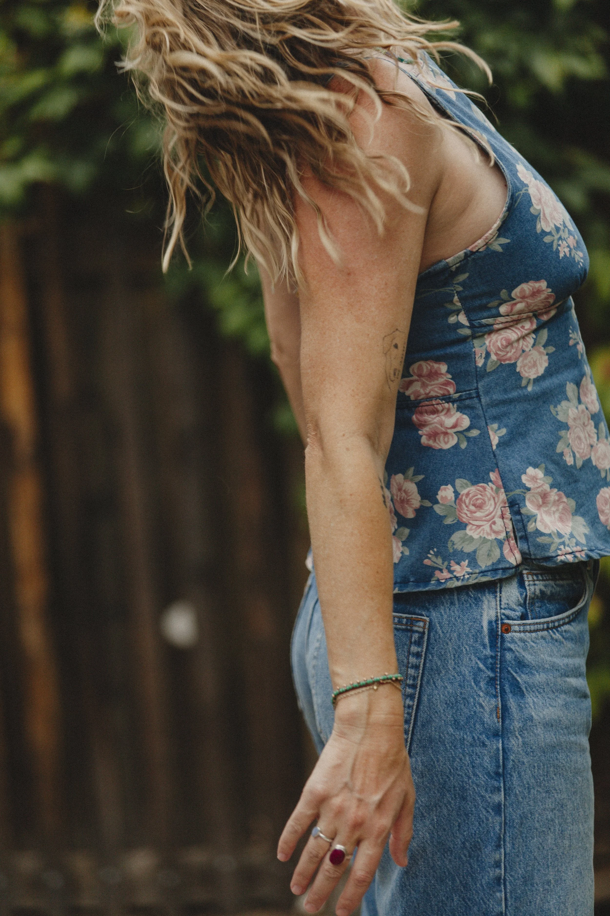Abbey Daw comes with over two decades of experience. An expert in mindset & somatics. Unlock self-belief with Abbey Daw, transformational teacher, speaker, and celebrity coach. Explore coaching, somatic practices, and The Abbey Daw Method™.