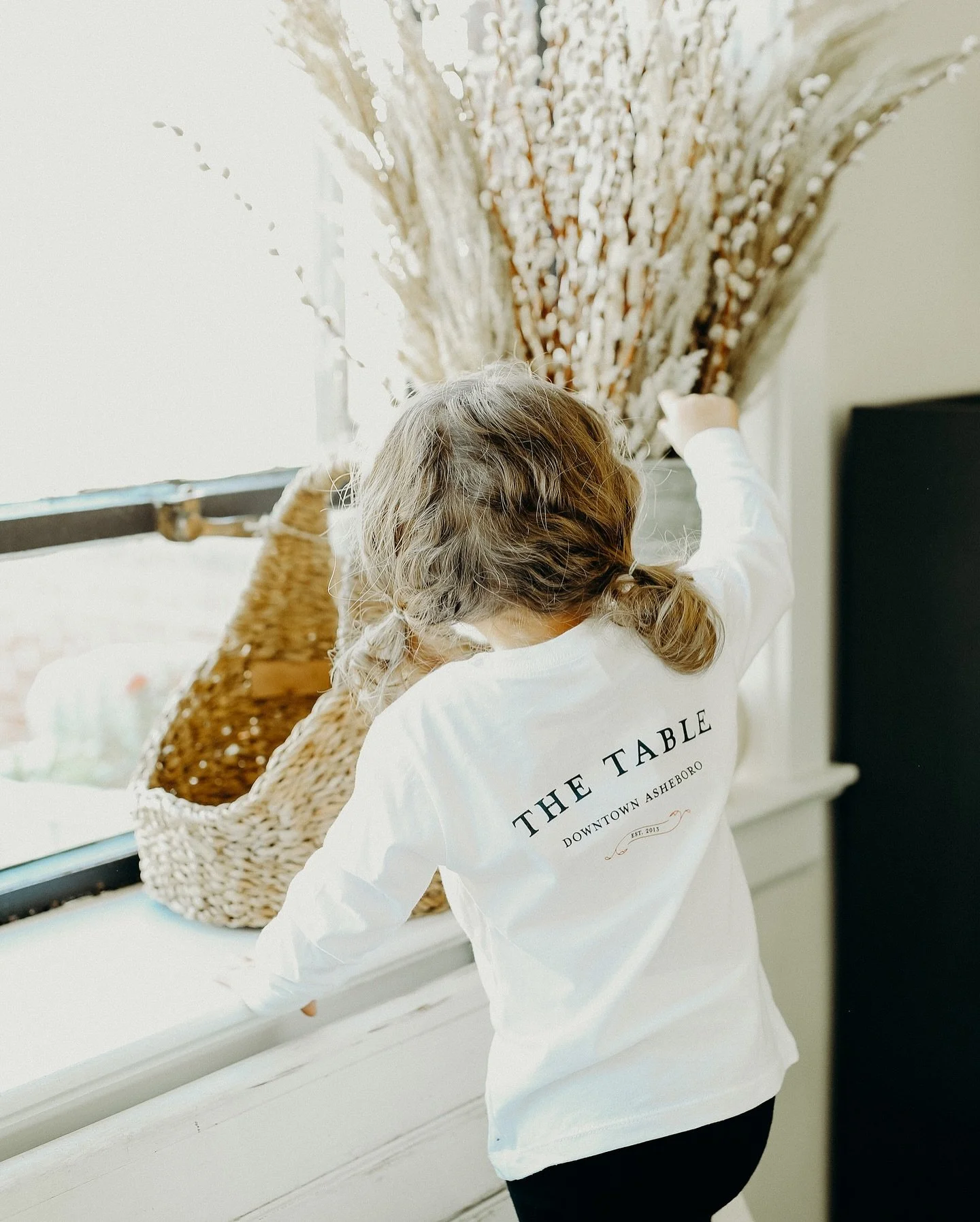 Some of our favorite moments at The Table are the smallest ones&hellip;

Whether eating PB&amp;Js, coloring before the meal, drawing on our chalkboard, or exploring every corner, our invitation extends to our Littles too: 𝘔𝘢𝘺 𝘺𝘰𝘶 𝘣𝘦 𝘮𝘦𝘵 𝘸