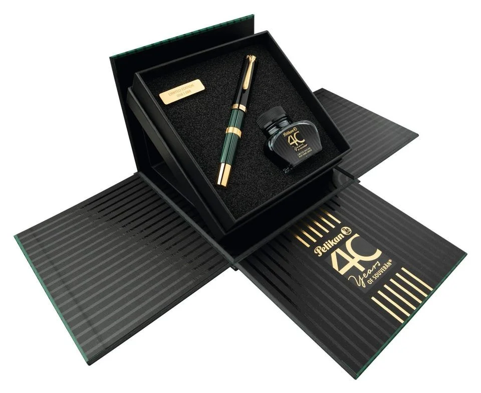 Pen_Pelikan_Souveran M800 40th Anniversary.jpg