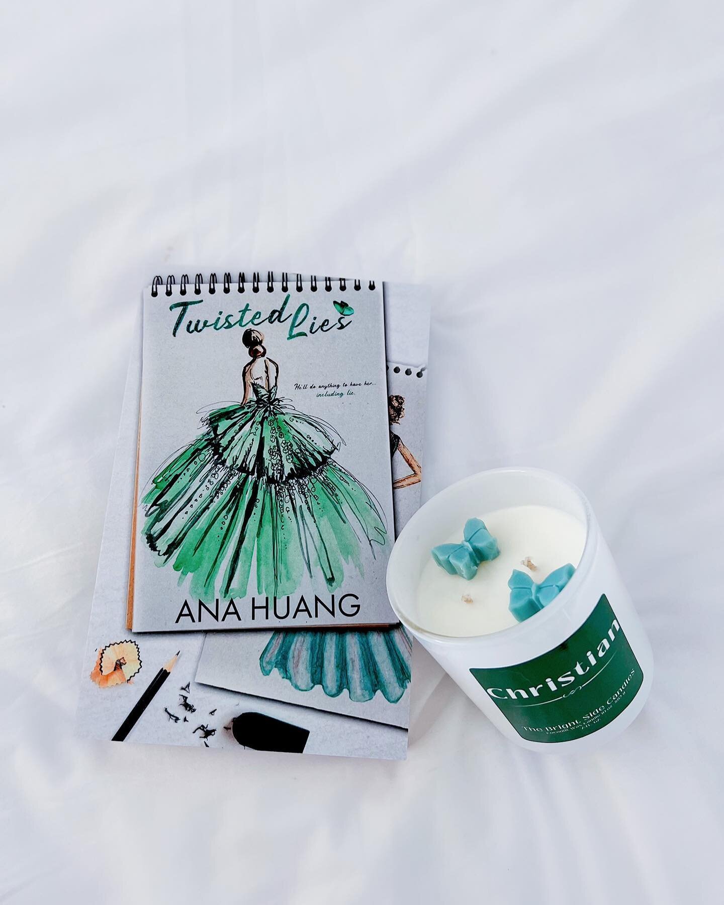 butterflies and pretty designs. 

Book: Twisted Lies by @authoranahuang @covertocoverbookbox 
Candles: @thebrightsidecandles ✨🌱
Use my discount code: PPF21 for 10% off! 
.⁣
.⁣
.⁣
.⁣
.⁣
#twistedgames #twistedhate #twistedlies #twistedseriesanahuang #