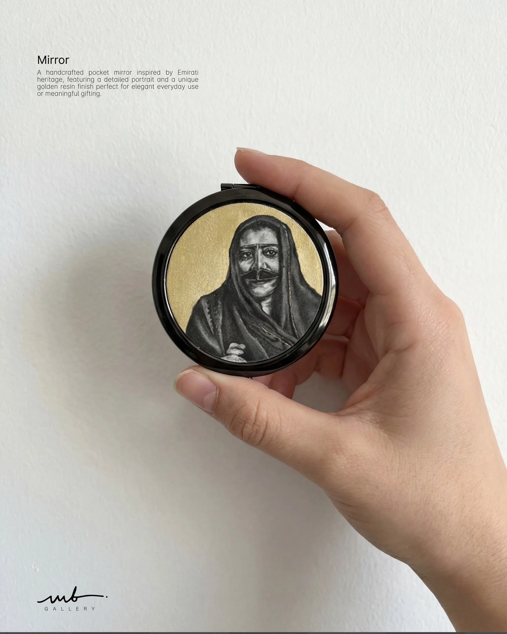 Small details, carrying the spirit of heritage ✨�An artistic pocket mirror with a unique golden touch, blending everyday elegance with the beauty of Emirati identity.