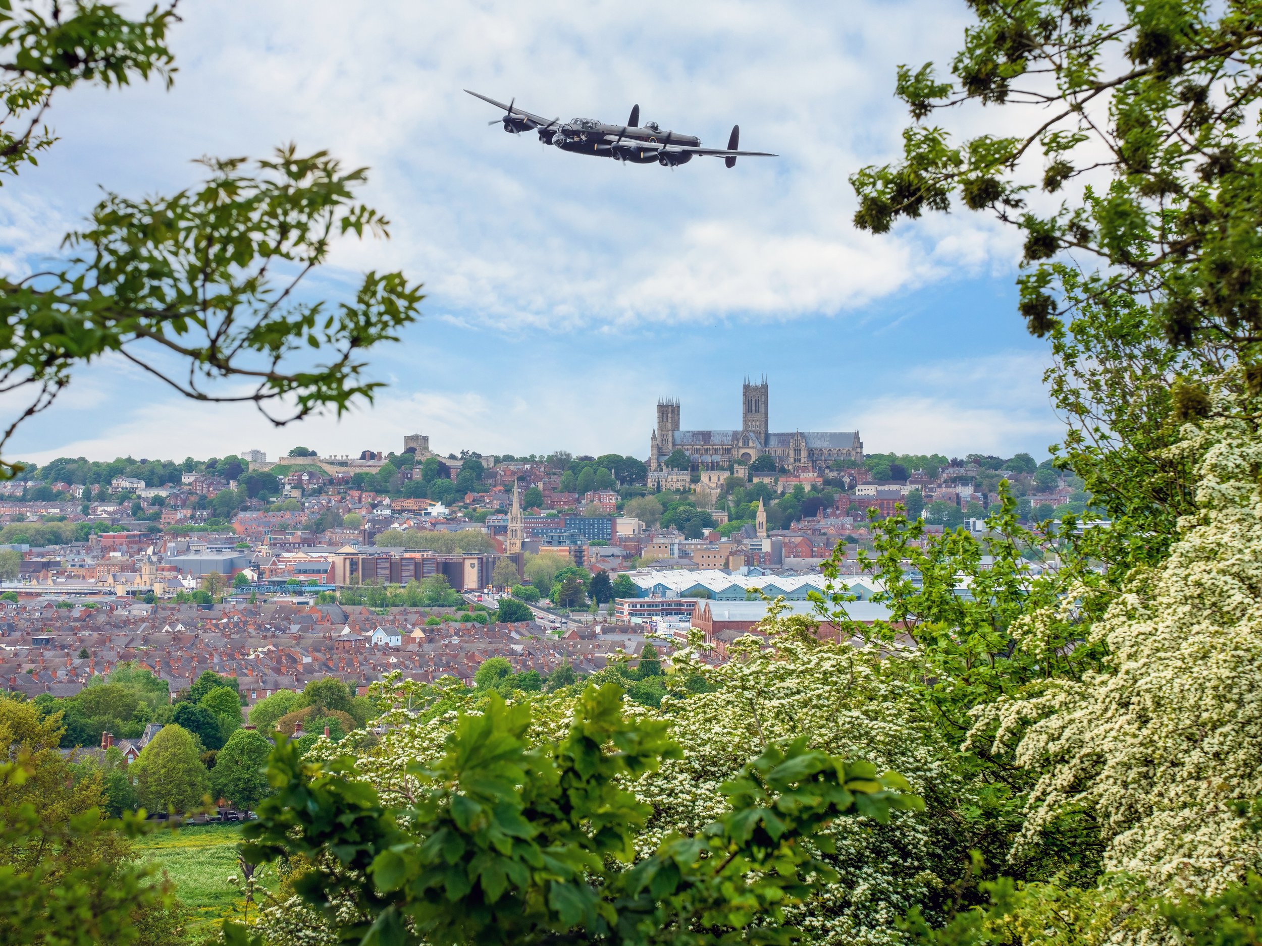 Lancaster Bomber over Lincoln.jpg