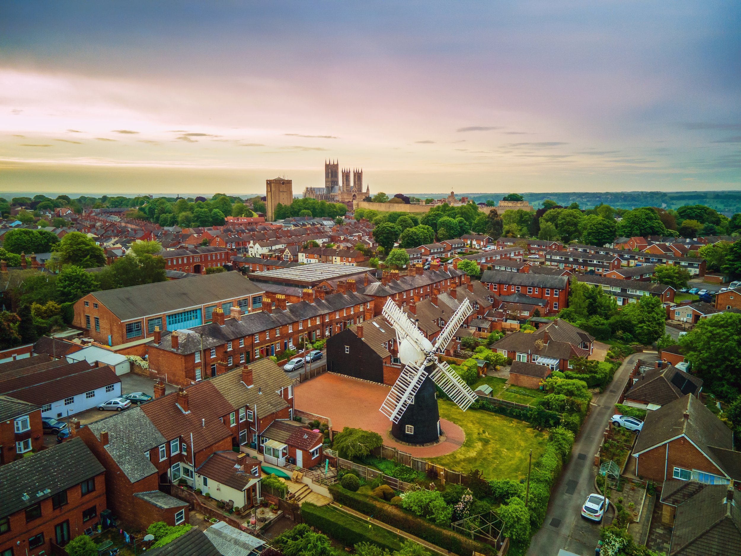 Lincoln Cathedral, Ellis Mill and byond.jpg