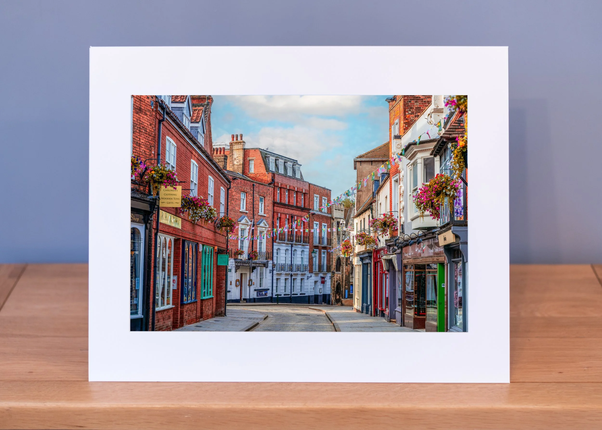 Bailgate in the sunshine