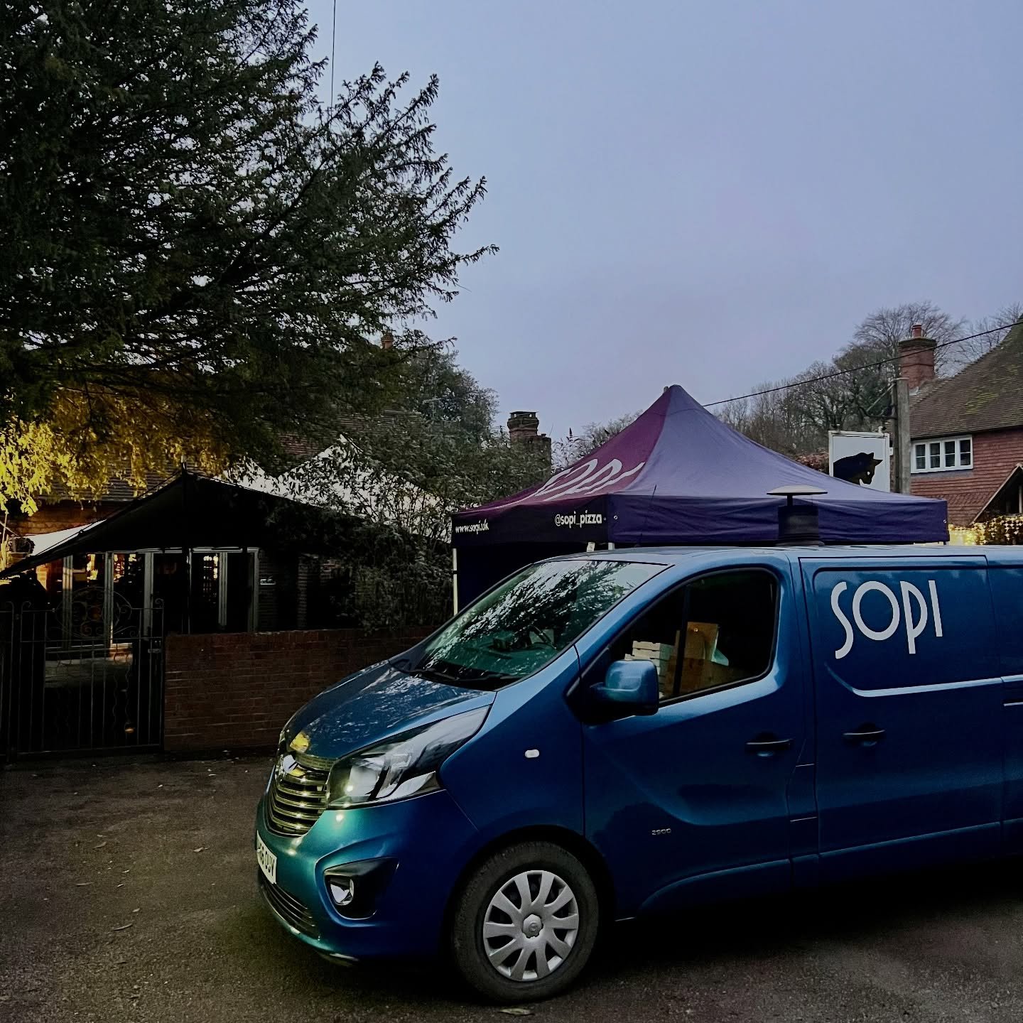 Thank you to all our Tuesday customers &mdash; a great final night at The Cat Inn for 2025 🖤🍕

We really appreciate all the support and look forward to welcoming you back sometime in the new year.

Tomorrow night:
📍 Brickworks Taproom
🕔 5&ndash;8