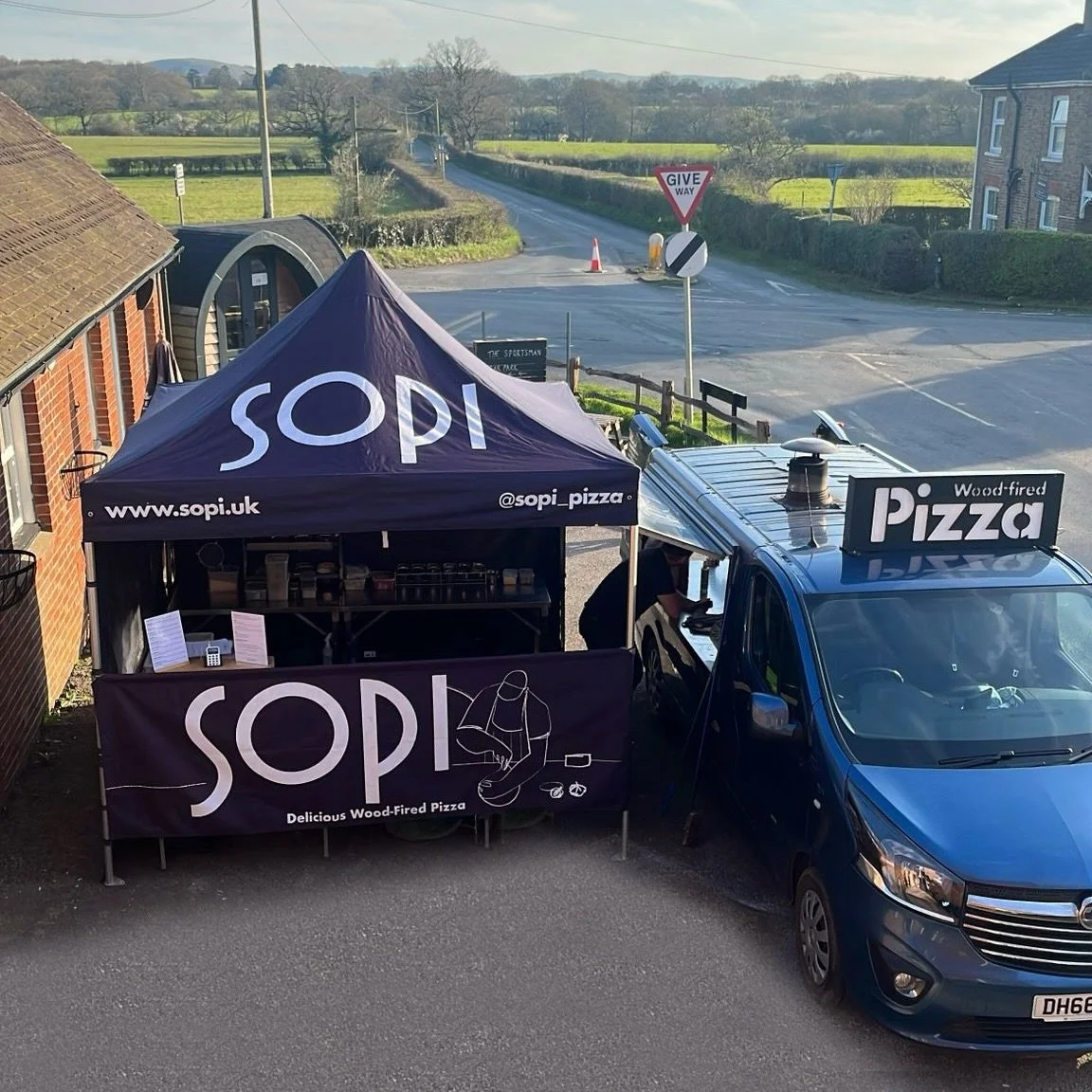 Wednesdays are back next week 🍕

From next week we&rsquo;re back at The Sportsman every Wednesday evening.

In exciting news, it looks like they&rsquo;ve been busy while we&rsquo;ve been away and now have a brewery right inside the pub 👀🍺

More de