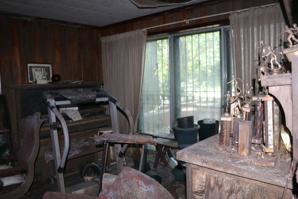 Abandonded-Property-Interior-Hoarding-4.jpg