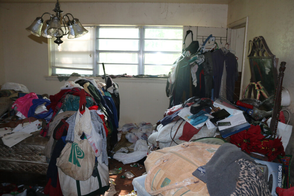 Abandonded-Property-Interior-Hoarding-6.jpg