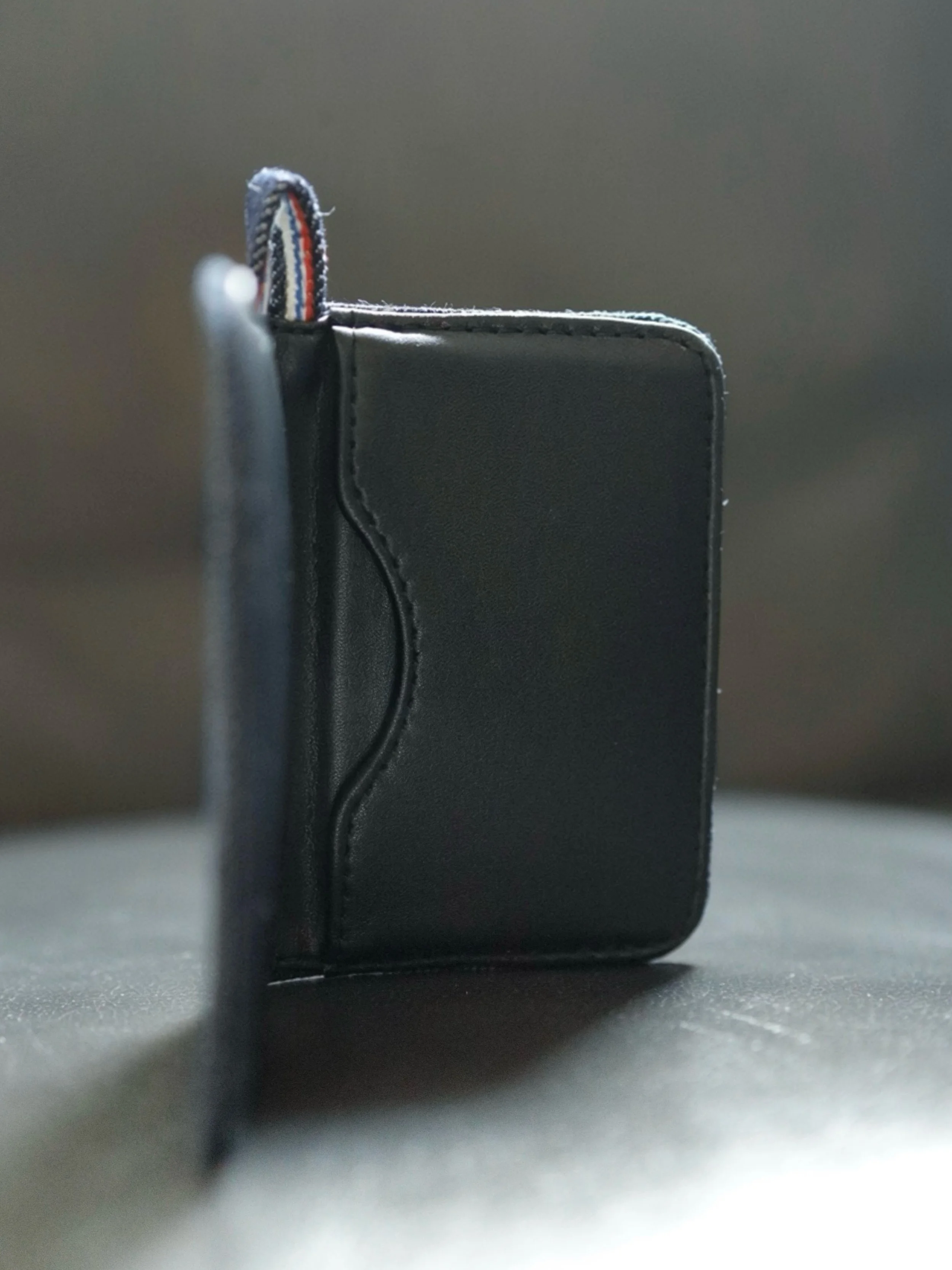 I had the privilege of making some card holders for the amazing team at @mtvernonmills 
They were kind enough to give me a piece of their fantastic &ldquo;America 250&rdquo; selvedge denim which has a unique red, white, and blue selvedge id. 
Here ar