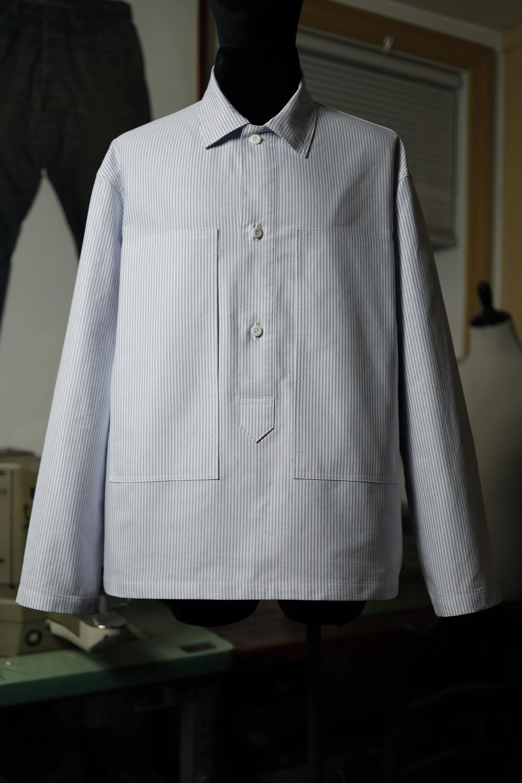 Ocean+Blue+Cotton+Oxford+Pullover+Shirt+front.png
