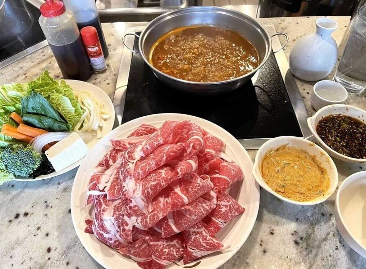 🍲 **Fresh Shabu Shabu Alert!** 🥩 Savor the blend of crisp vegetables and tender prime beef in our heartwarming broth. Perfectly crafted for your delight! #ShabuShabuDelight #HealthyIndulgence #TasteTheFreshness