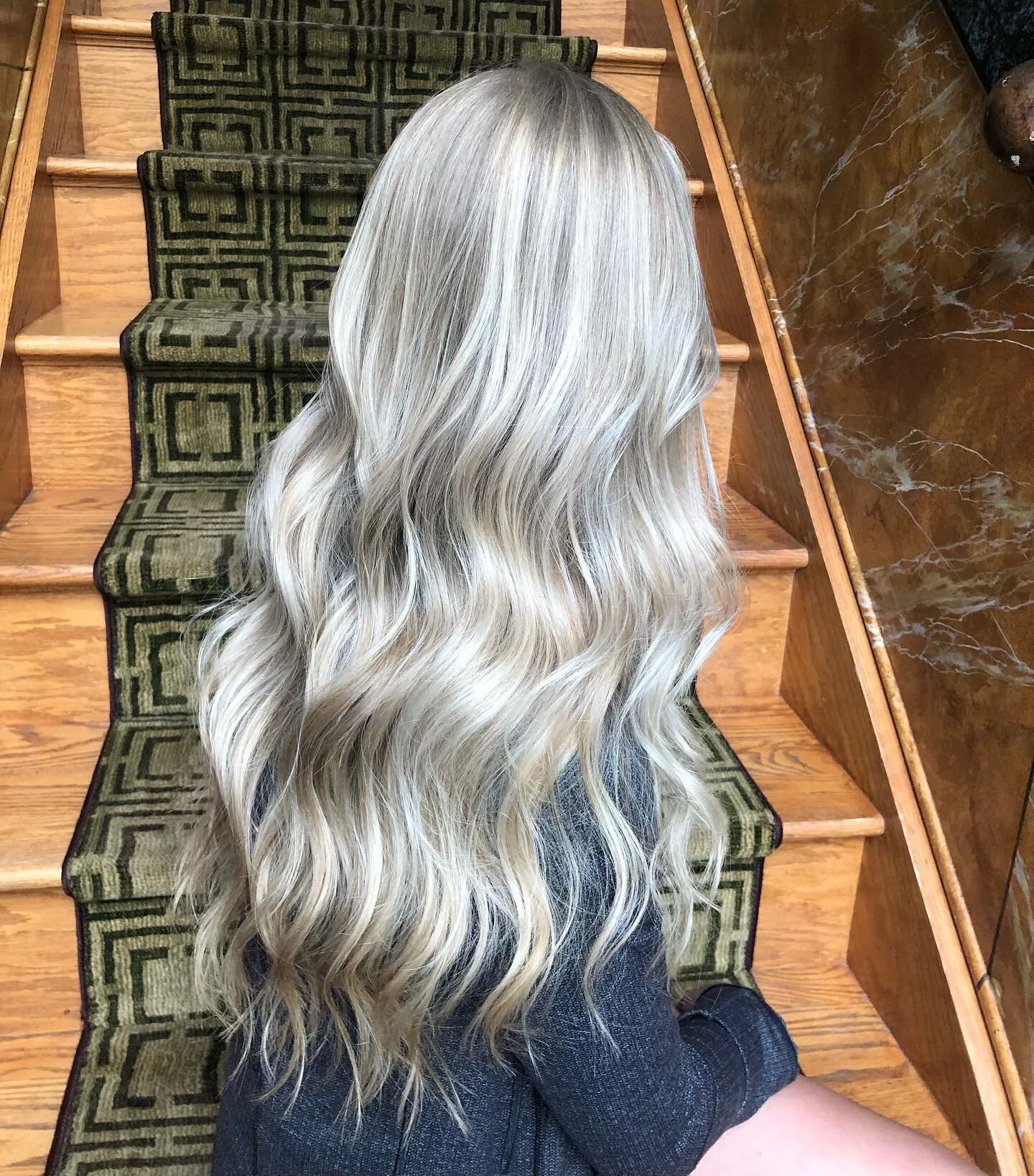 Balayage on a natural blonde to brighten things up! Done by Alyssa #aveda #avedacolor #enlightener #balayage #blondebalayage #balayagehighlights #platinumblonde