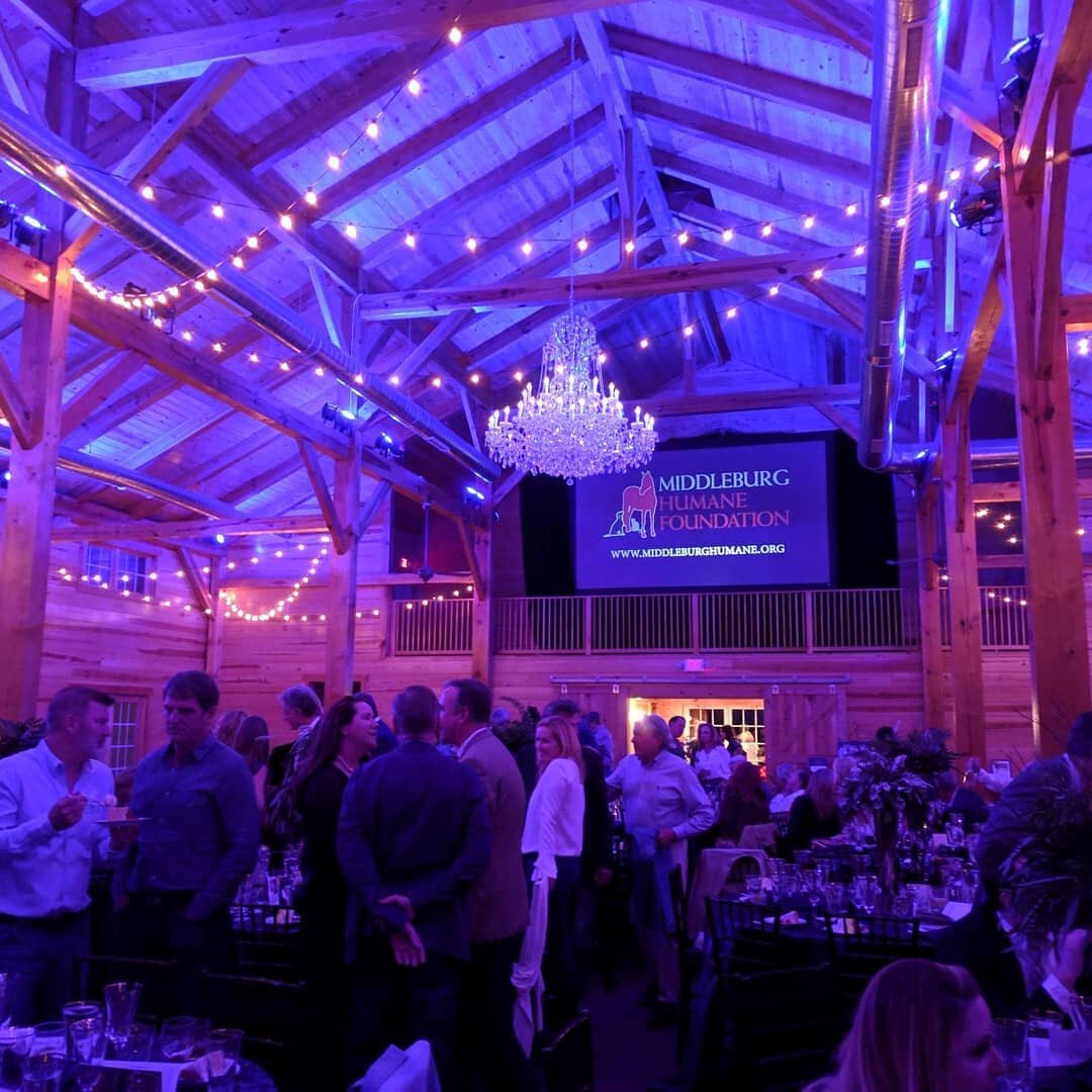 Another beautiful event at The Middleburg Barn last week!
#latergram