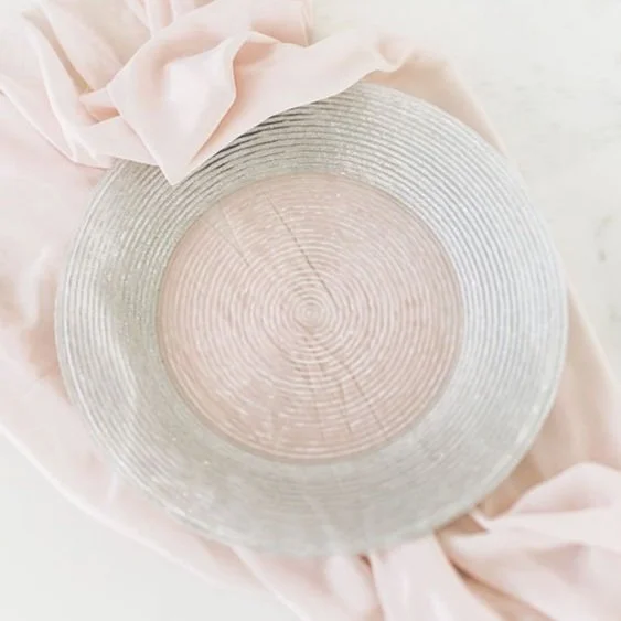 Silver Sparkle Rim Glass Charger Plates (set of 5)