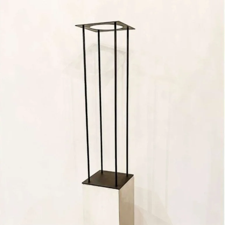 Lara Black 4-Post Stand