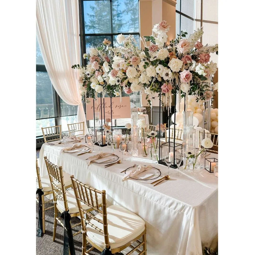 black lara stand (4).jpg