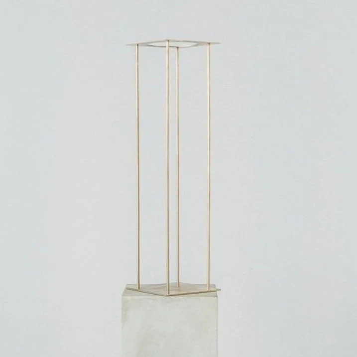 Lara Gold 4-Post Stand