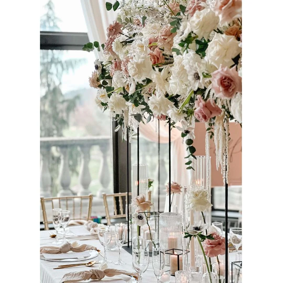 black lara stand (2).jpg