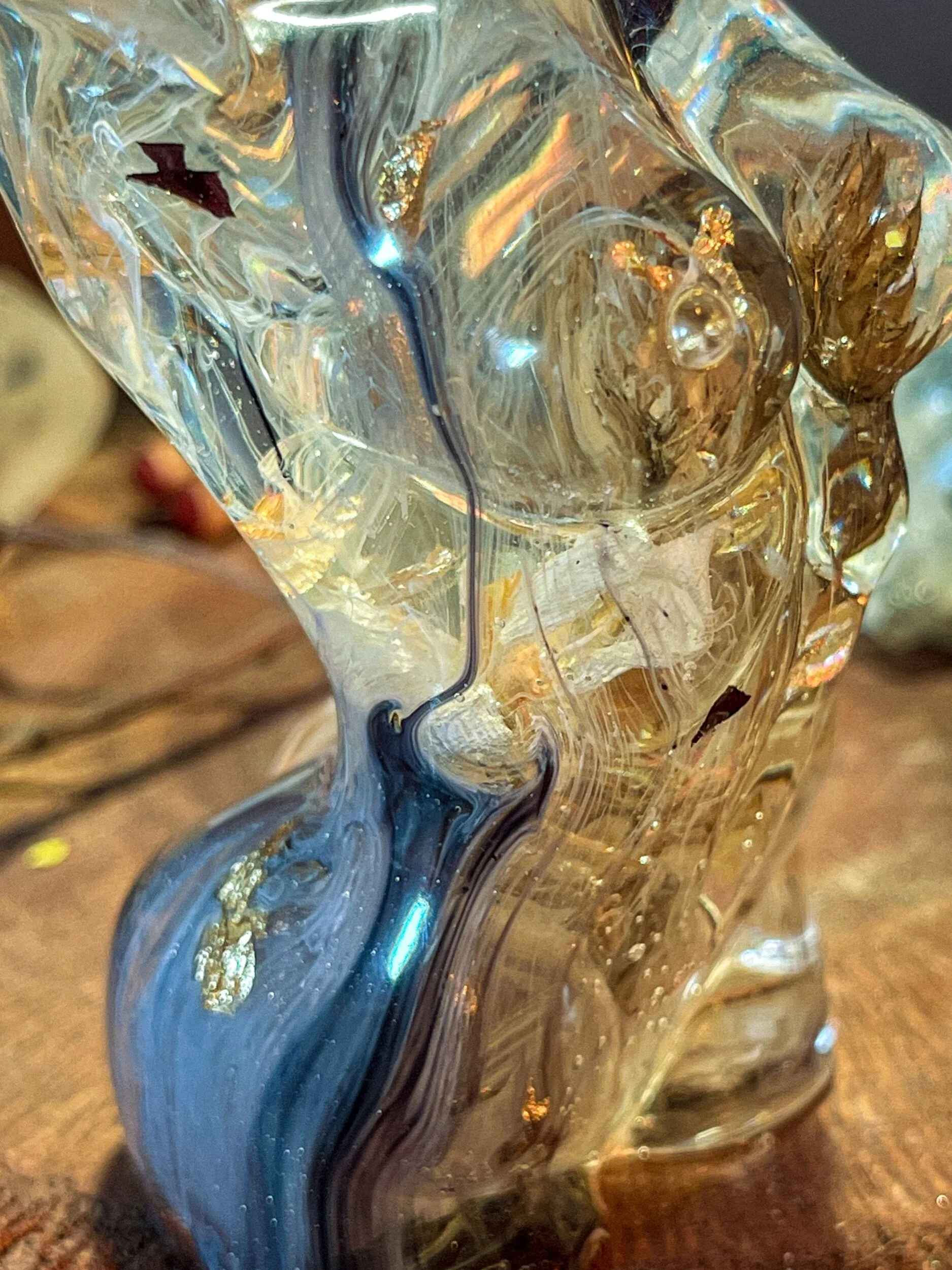 C6DD588C-5C8F-4114-9F42-19FA6C13D3B8