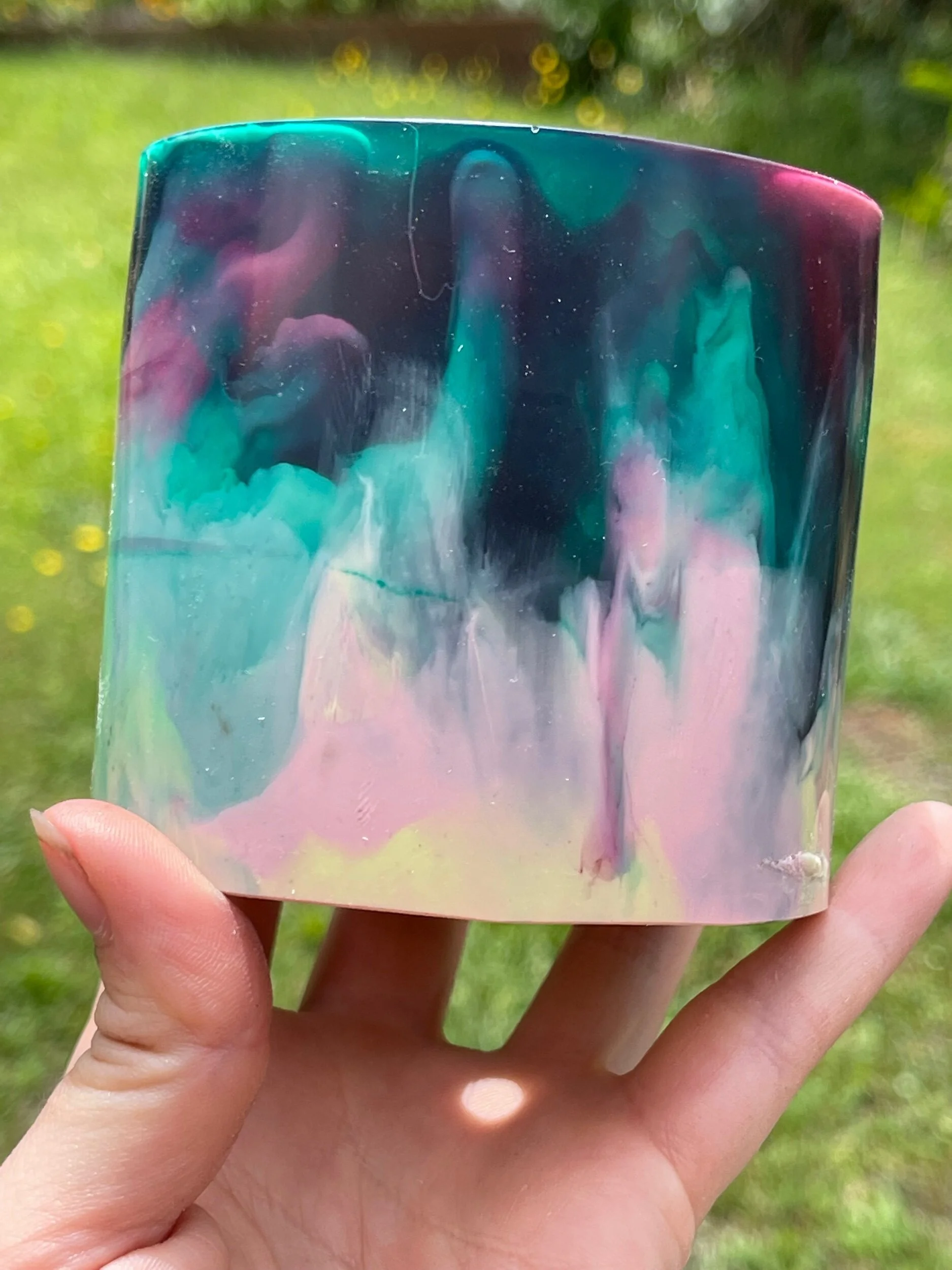 8D5CB5D1-F0A0-4CEA-855B-ED26DE5B7543