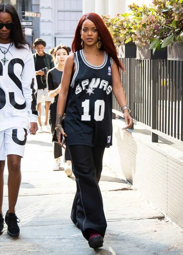 5_ Rihanna Out In Soho, NYC.jpeg