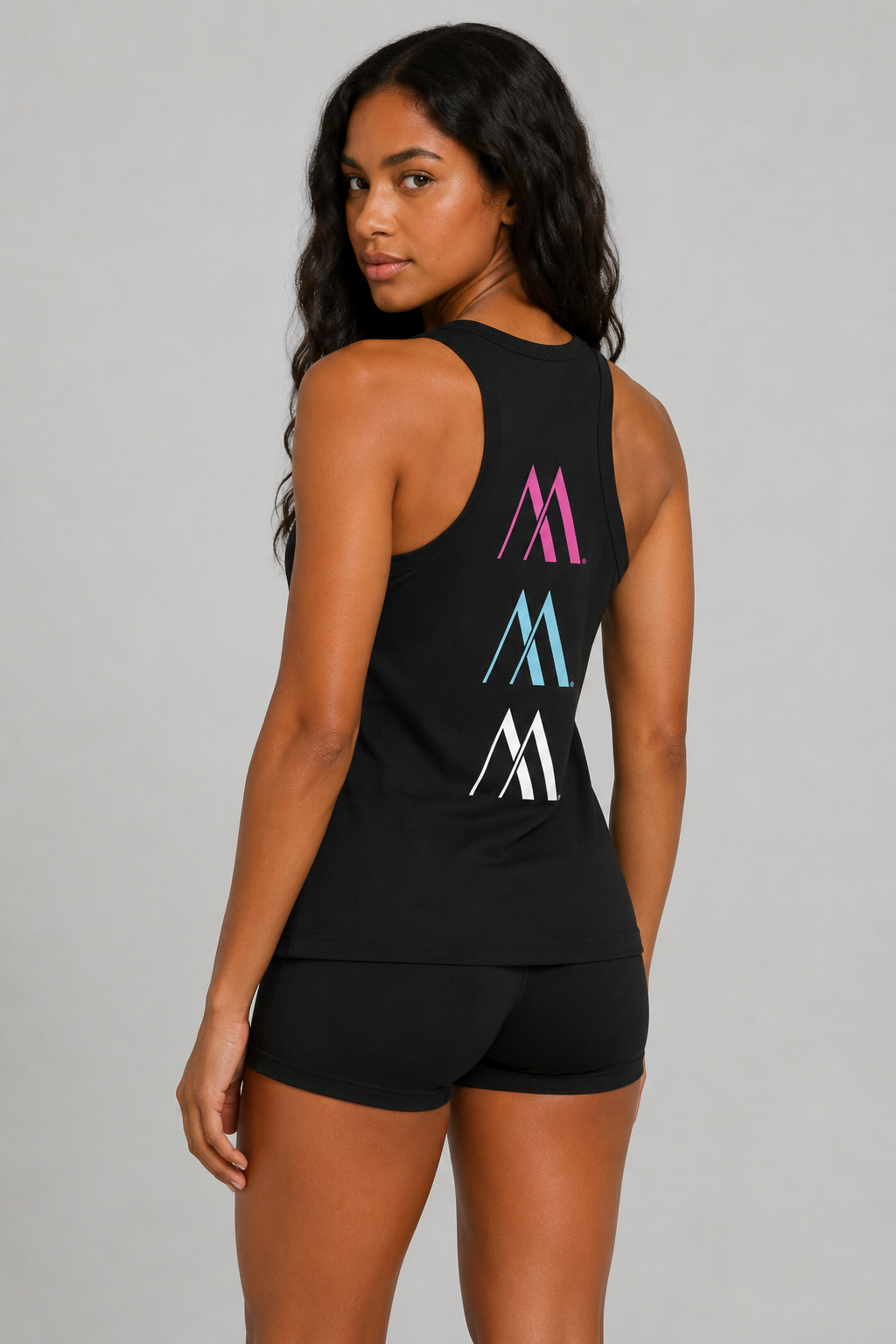 #4 Essential Performance Tank Top blk.png