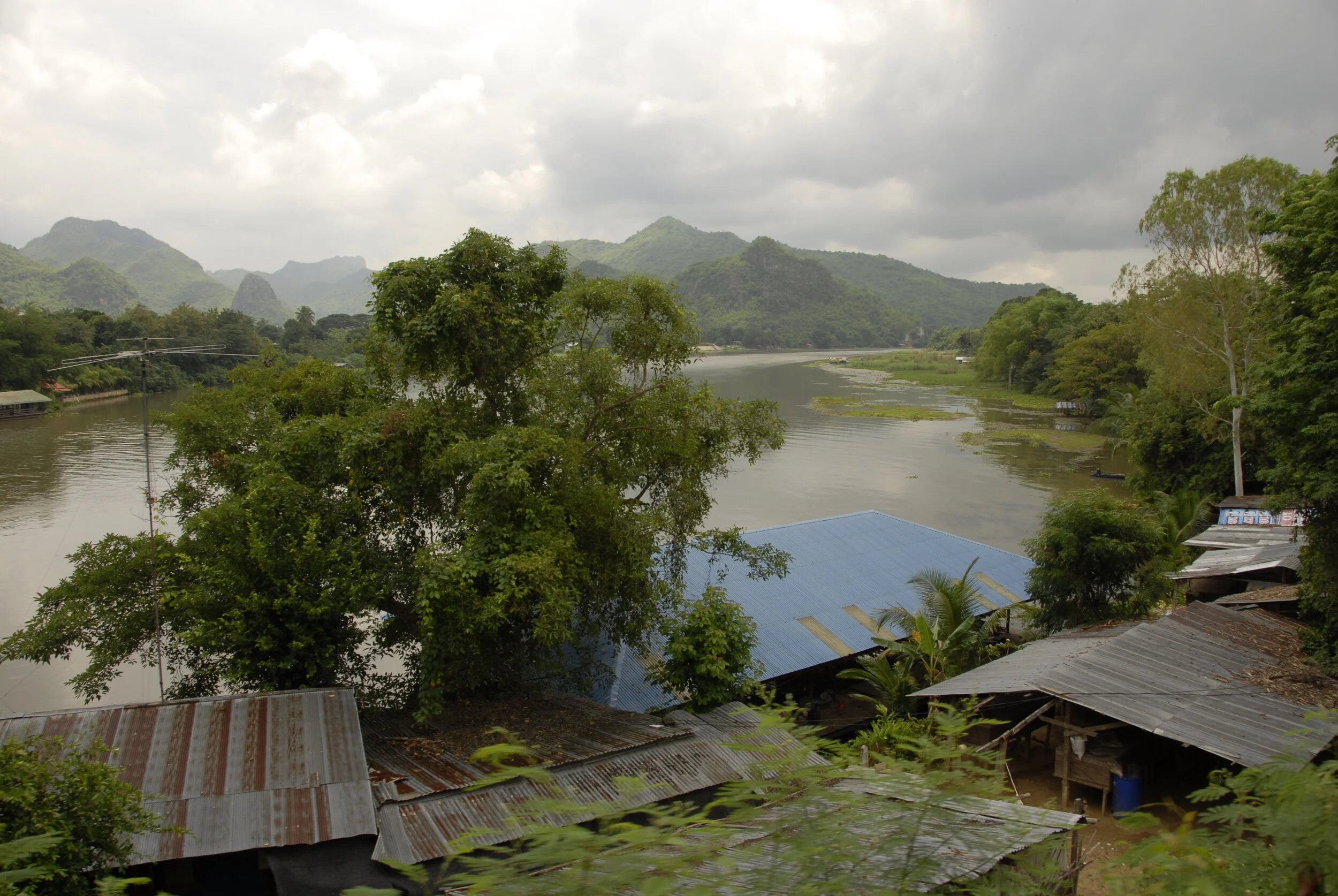 Uthai Thani, River Lake