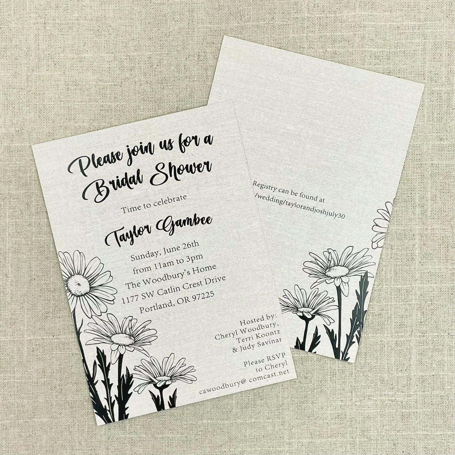 This bridal shower had a special request. The hostess wanted a linen look with daisies for the summer months.  We were happy to use our own aesthetic and present them with this design that extended from the front of the invitation to the back.  We lo