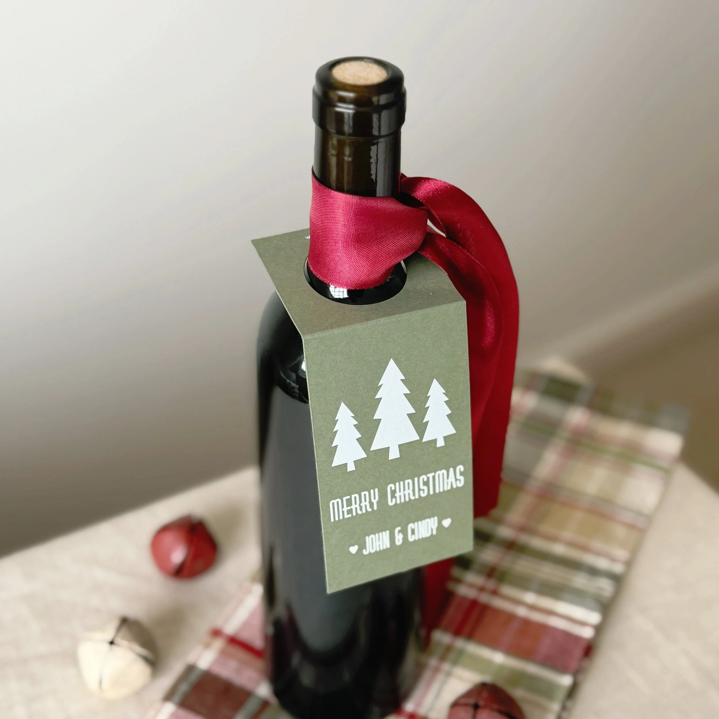 Wine Bottle Tag 8007 Three Trees