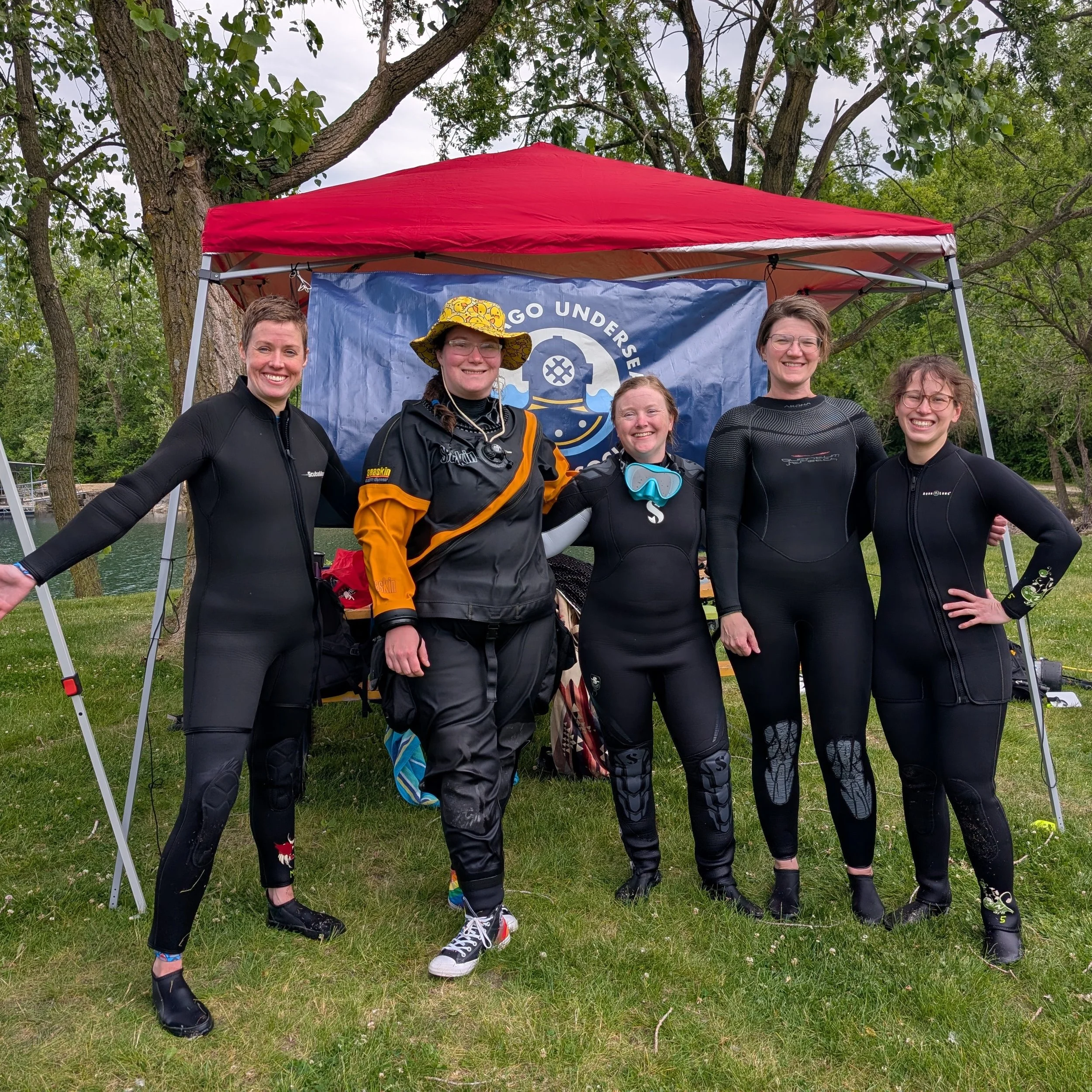 Congratulations to our current "graduating class" of advanced open water divers! They braved the early season cold these past two weekends, along with Leadership Candidate Heather and Instructor Katie 🥶