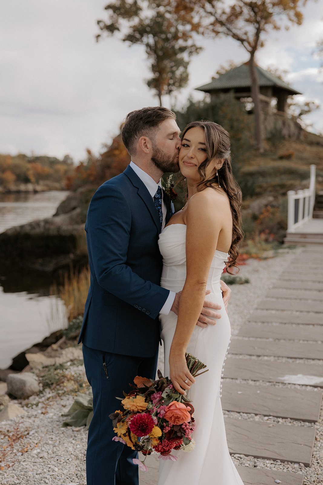 Salt Air &amp; Lasting Love | A Squantum Association Wedding