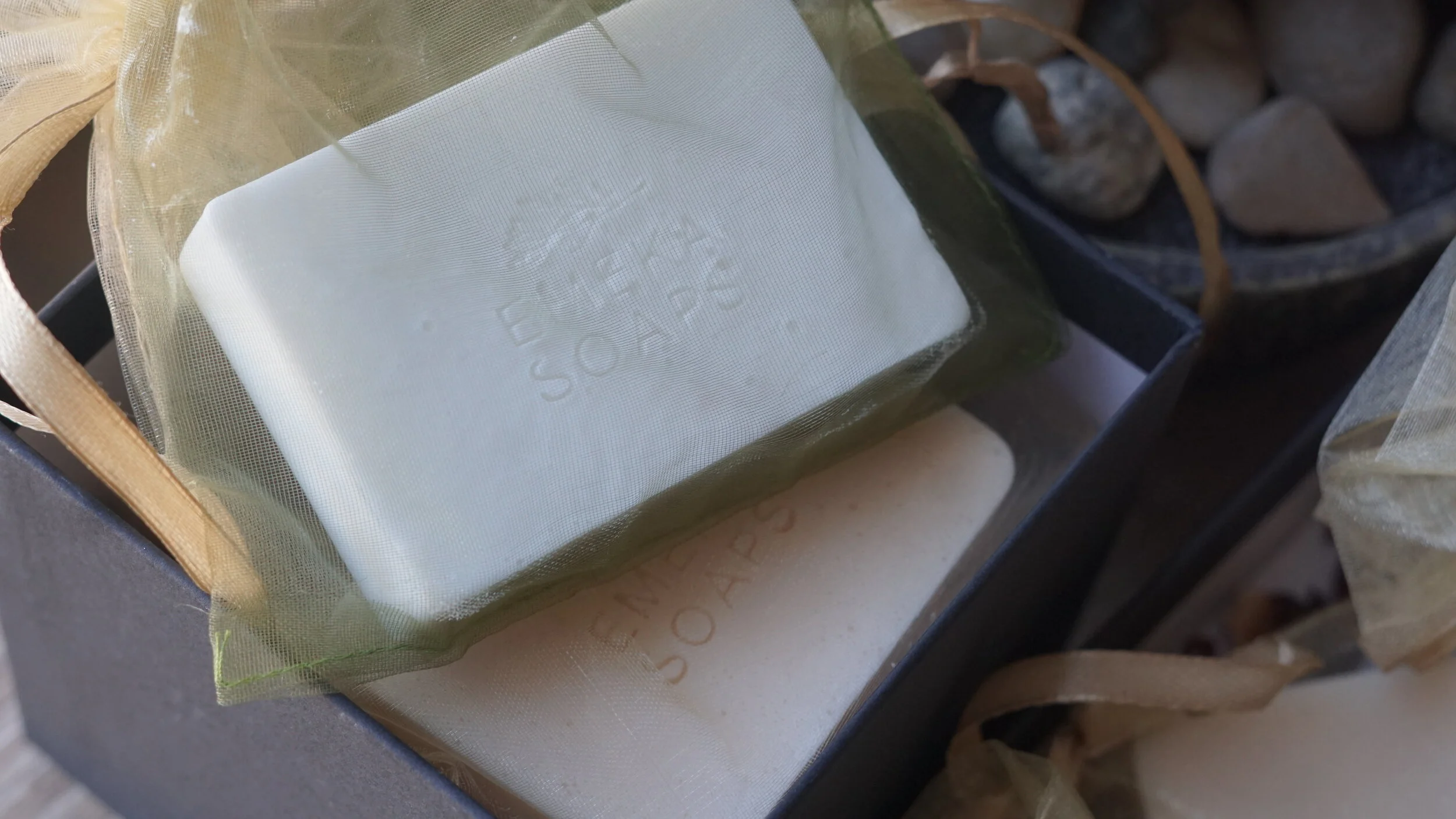 The Theirs Gift Set (The Monarch's Set)