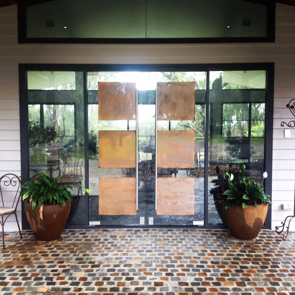 5  easy ways to instantly make your entry more welcoming